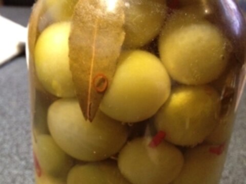 青ミニトマトのピクルス